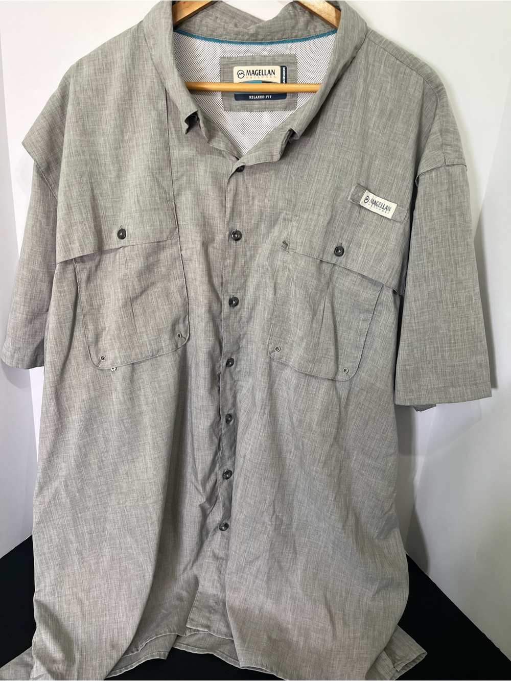 Magellan Outdoors Men's Short-Sleeve Button-Front Shirt in Light Gray